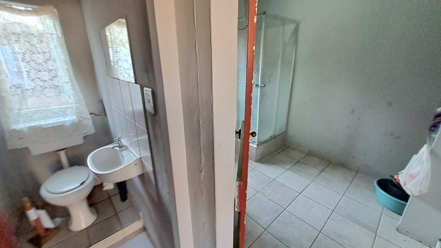 5 Bedroom Property for Sale in Park West Free State